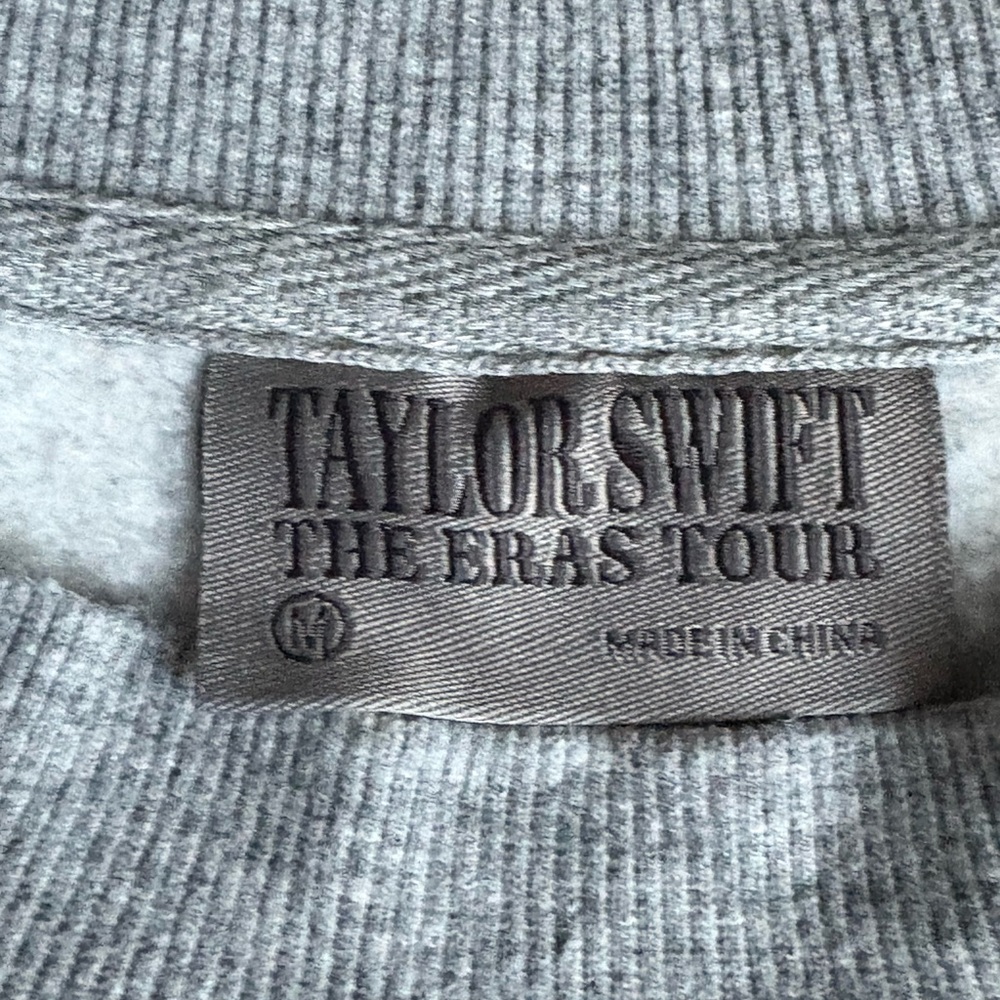 Official Taylor Swift Eras Tour Crewneck, USED - Picture 15 of 16
